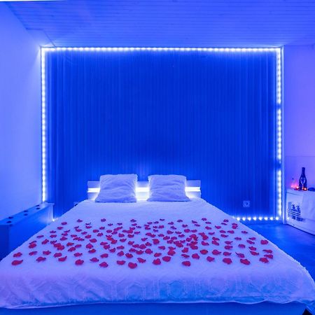 Suite Romantique โซลต์-เดอ-โวคลูซ ภายนอก รูปภาพ